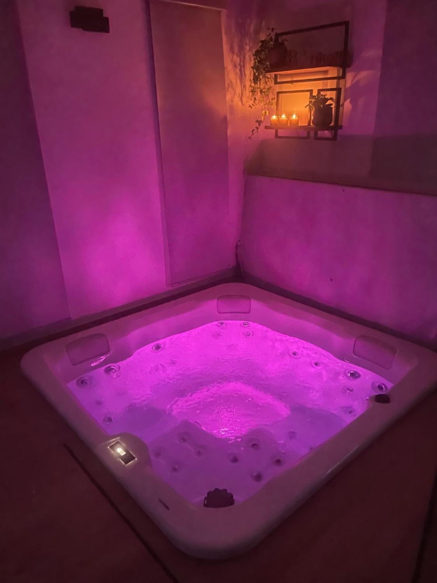 Logement Avec Jacuzzi جوكاس المظهر الخارجي الصورة